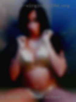 A Person or a Couple seeking women widowers an NSA fun.